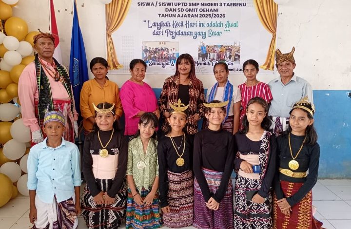 Balutan Budaya dalam Sukacita Kelulusan Kelas VI SD GMIT Oehani