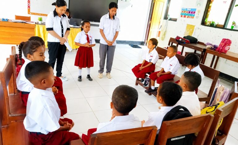 Membentuk Generasi Berkarakter, MPLS SD GMIT Oehani Hadirkan Cerita Inspiratif “Si Hebat”