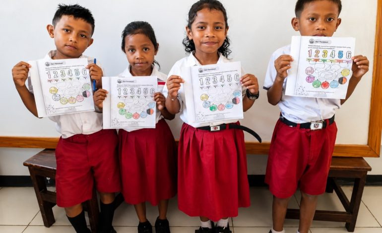 Indahnya Ciptaan Allah: Siswa Kelas III SD GMIT Oehani Belajar Mengenal Karya Tuhan dengan Kreatif